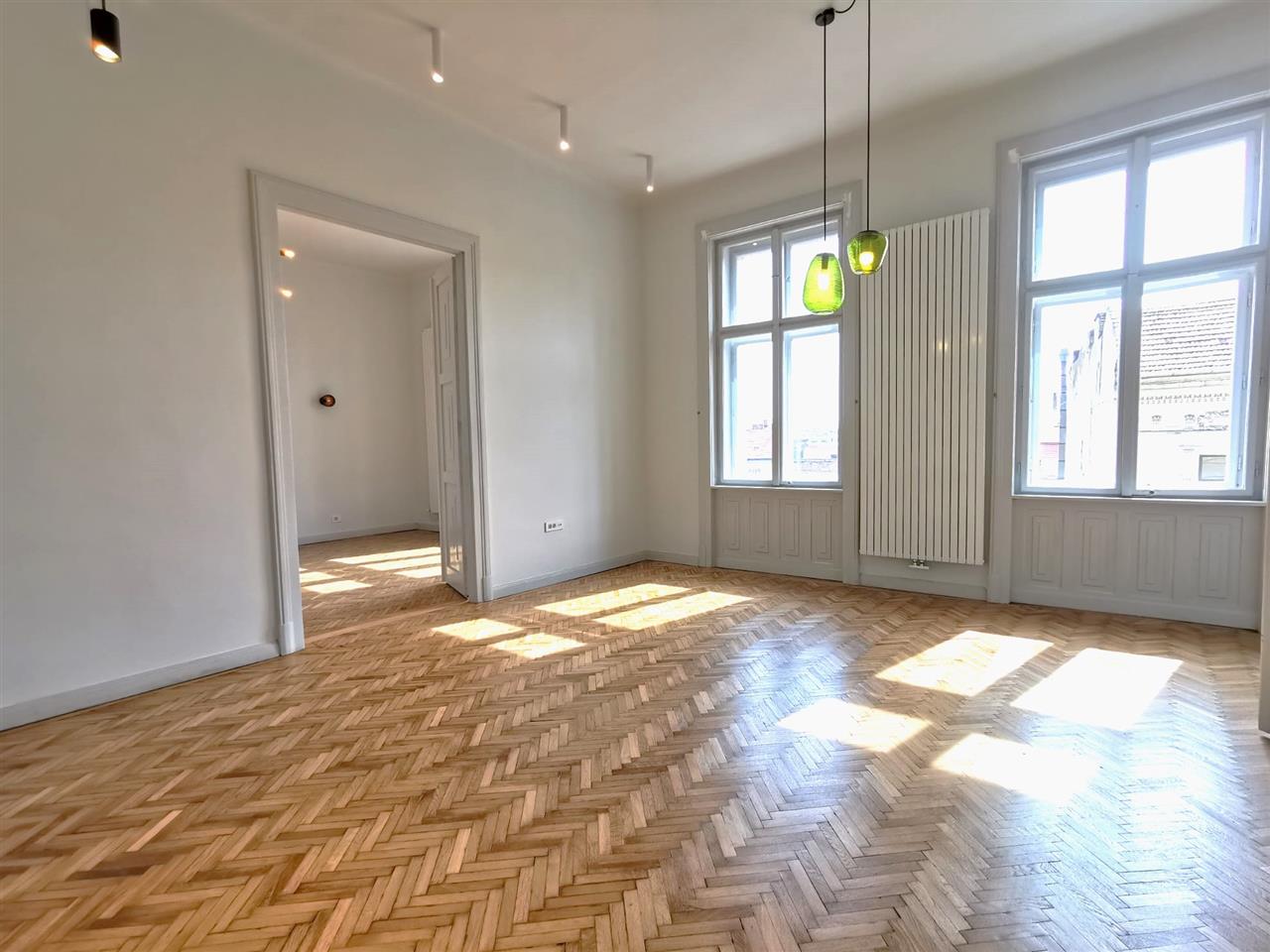 Apartament 3 Camere 110mp Centru Cladire Monument Istoric